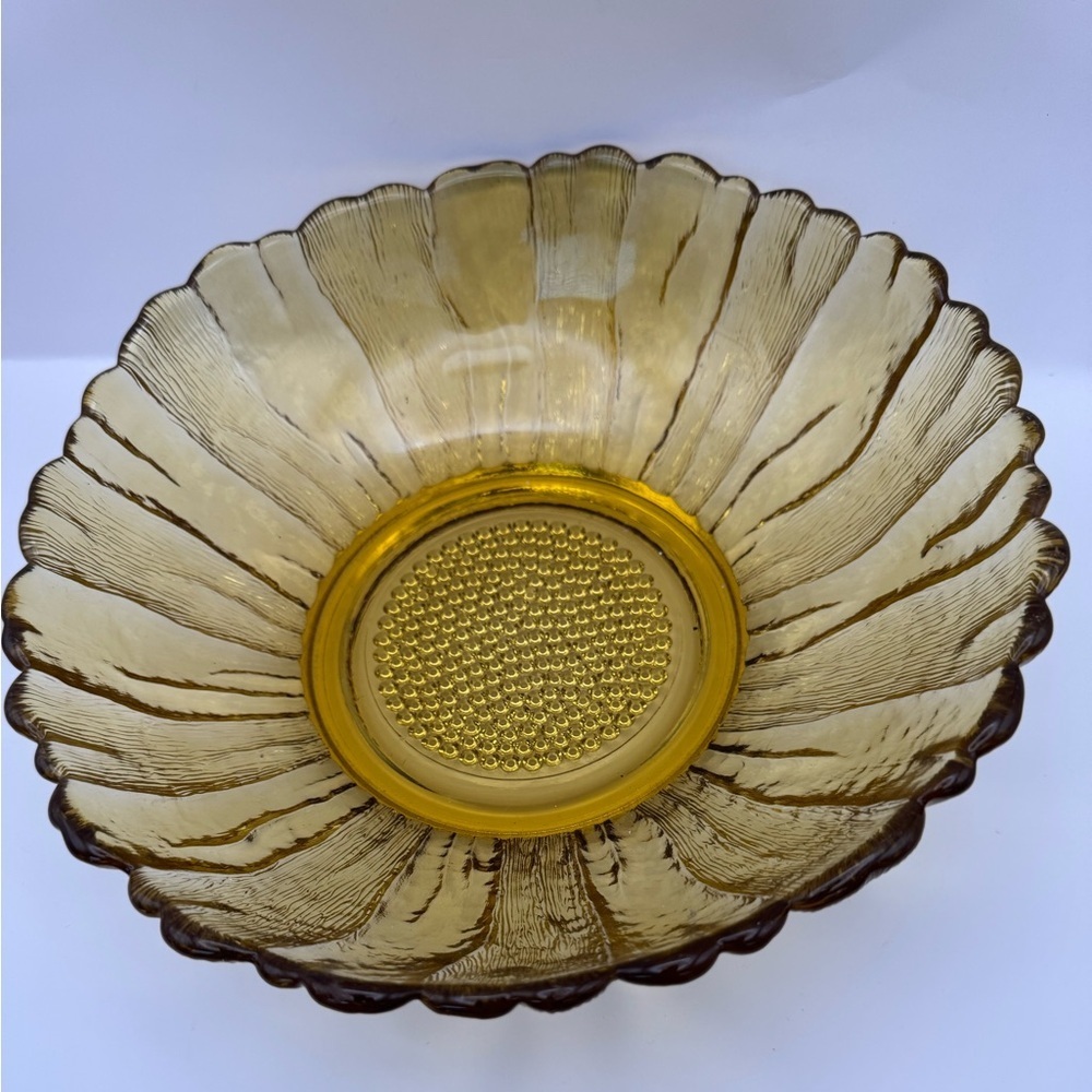 Vintage 1960’s Indiana Glass Amber Sunflower Mid Century Fruit Bowl 10” Diameter